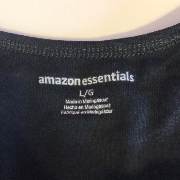 Amazon Essentials Basic black tank top - Picture 2 of 3